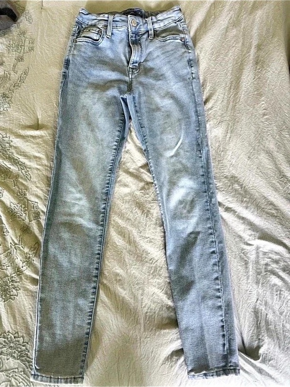 Aeropostale Women's Skinny Jeans in Blue